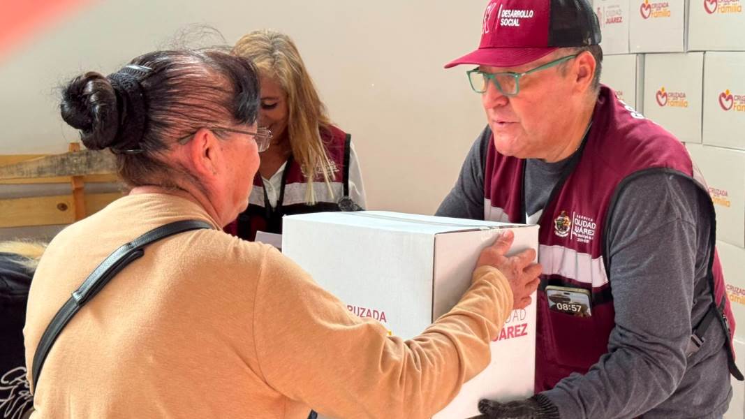 Municipio distribuyó 10 mil despensas en distintos sectores de Juárez