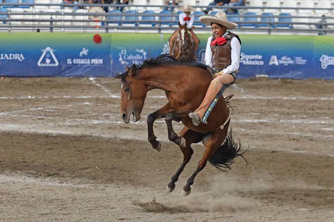 Joven juarense obtiene bronce en campeonato nacional de charrería