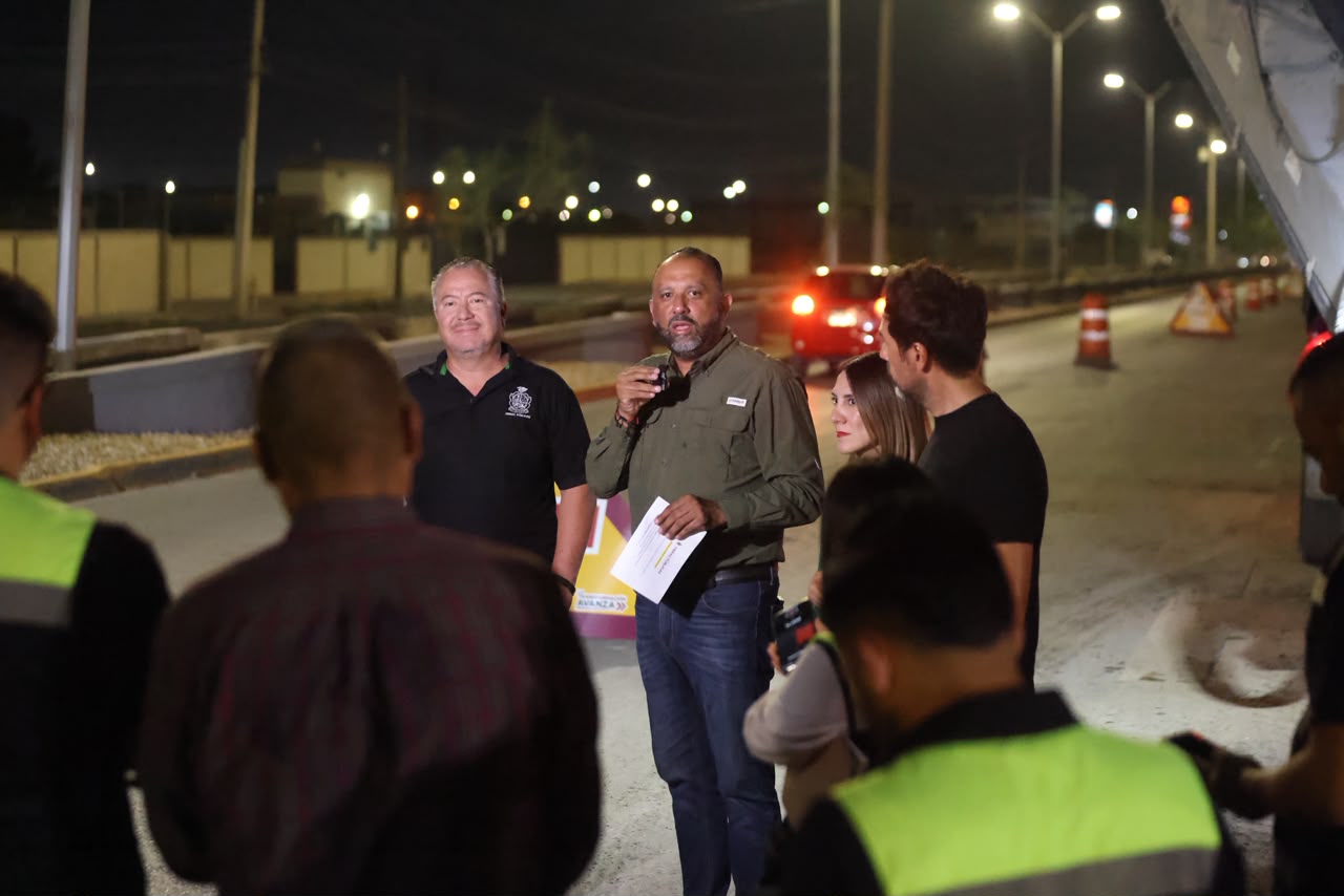 Rehabilitan tramo de la avenida Tecnológico con trabajos nocturnos
