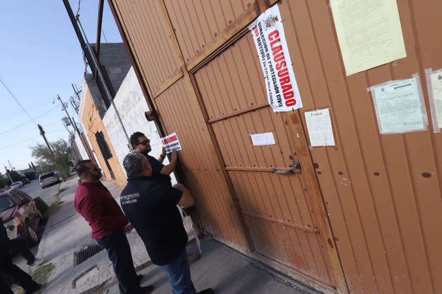 Clausuran negocio por acumulación de residuos industriales en El Granjero