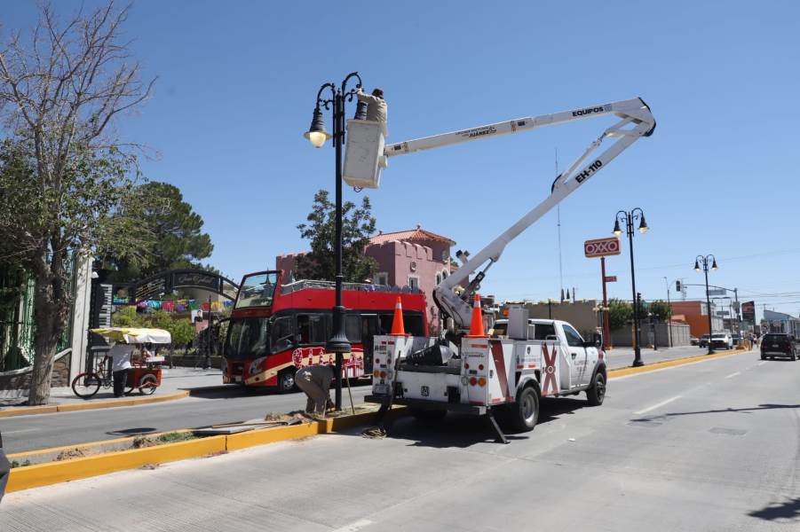 Refuerzan trabajos en avenida 16 de Septiembre por Juárez Juangabrielísimo