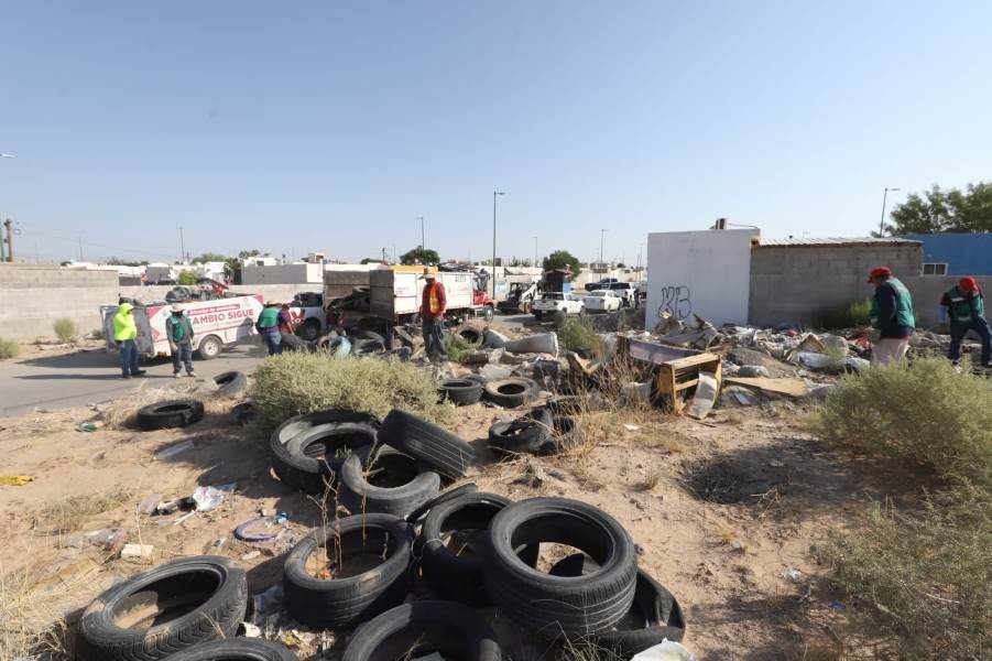 Retiran más de mil llantas y 10 toneladas de residuos de desponchadora