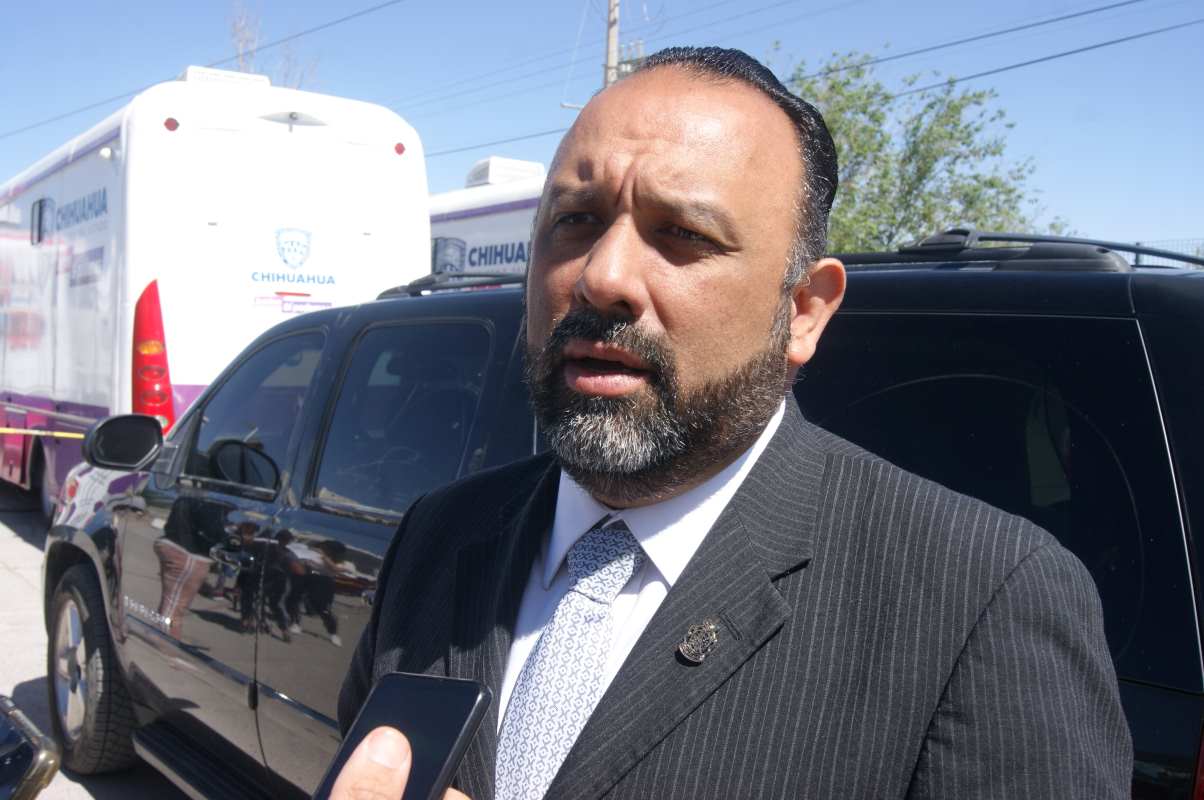 Respeta municipio causa de migrantes que permanecen en campamento afuera de Presidencia.