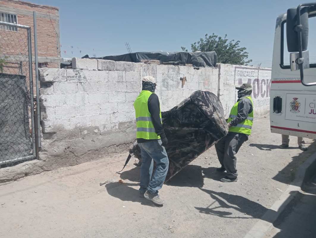 La colonia Mexico 68 recibió el apoyo de limpia y servicios públicos