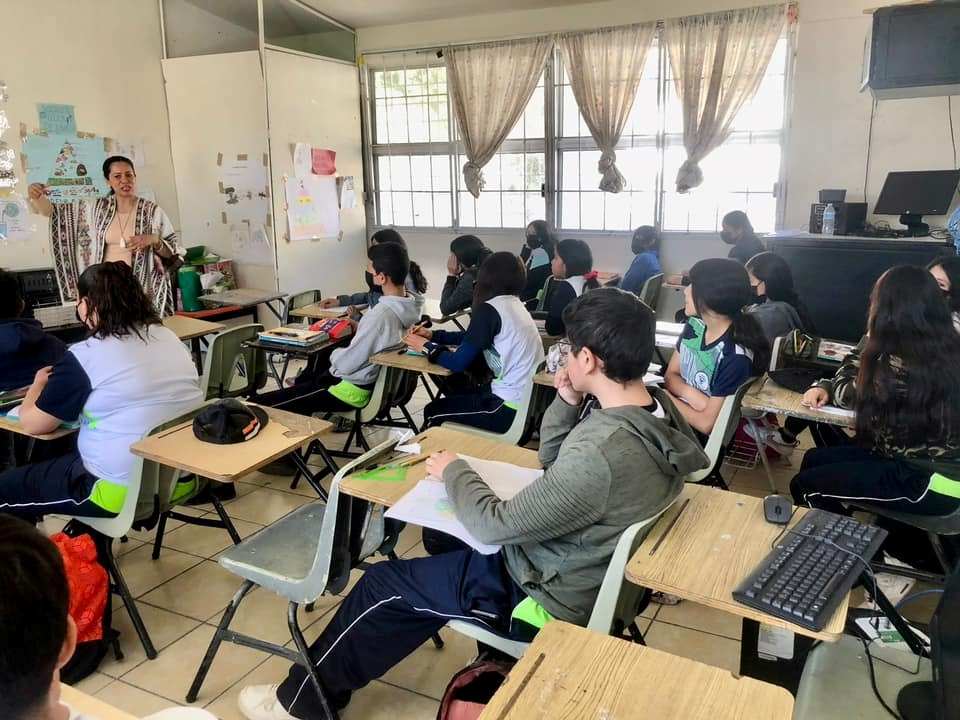 Sin tanto rollo capacitan a estudiantes sobre derechos humanos