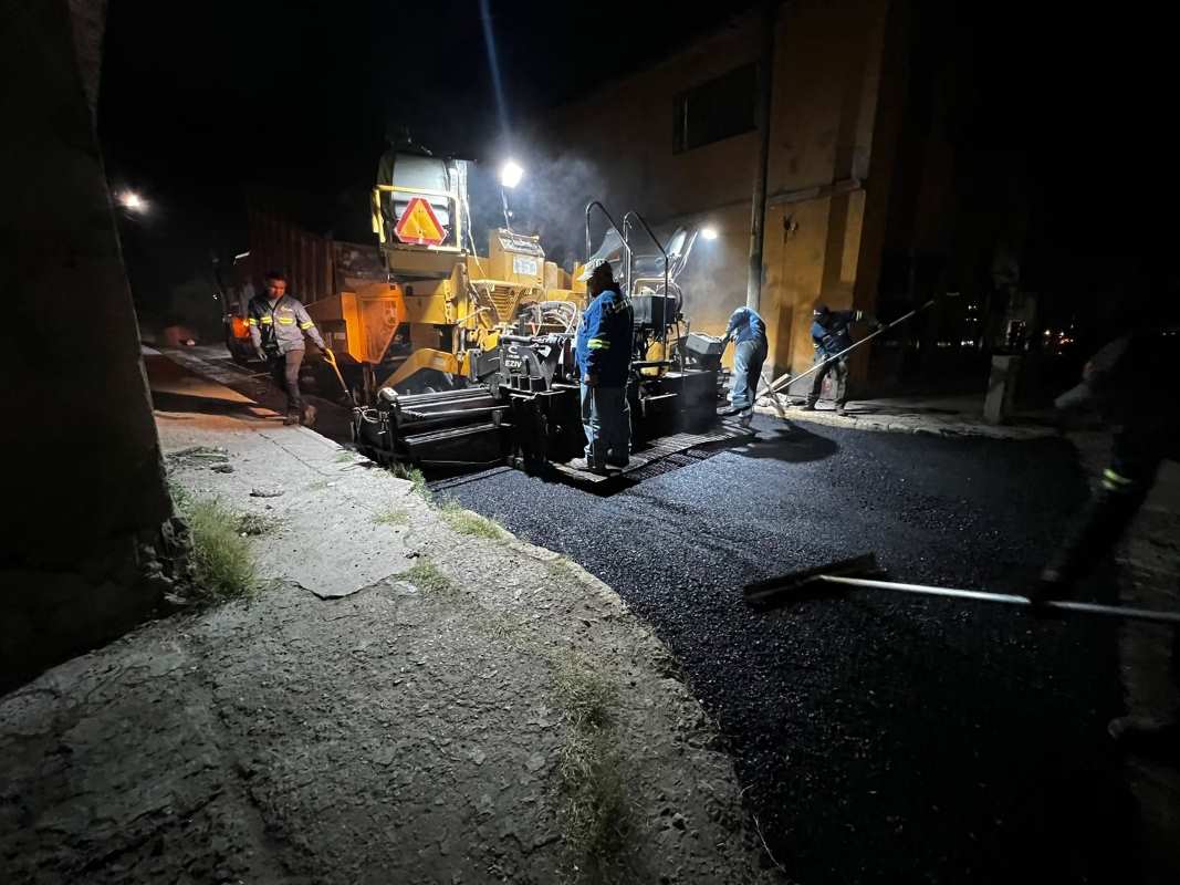 Trabaja municipio repavimentación nocturna en el Centro Histórico