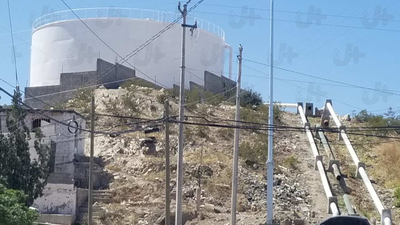 Rehabilitan tanque de almacenamiento de agua potable