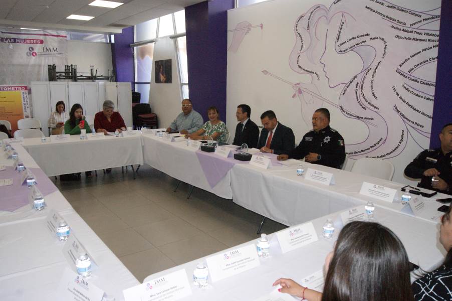 Destaca alcalde fortalecimiento de la Dirección Especializada en Atención a Mujeres de la SSPM