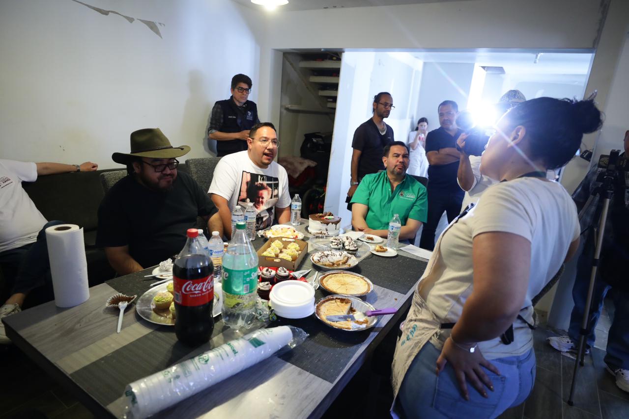 Dan seguimiento a programa de apoyo a mujeres emprendedoras.