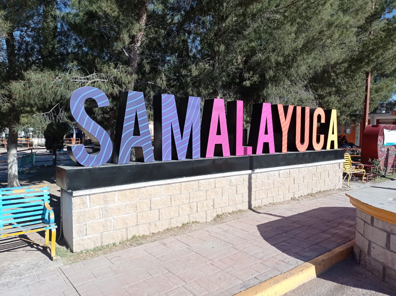 Entregan obras de señalización turística en la zona de Samalayuca y en las Dunas.