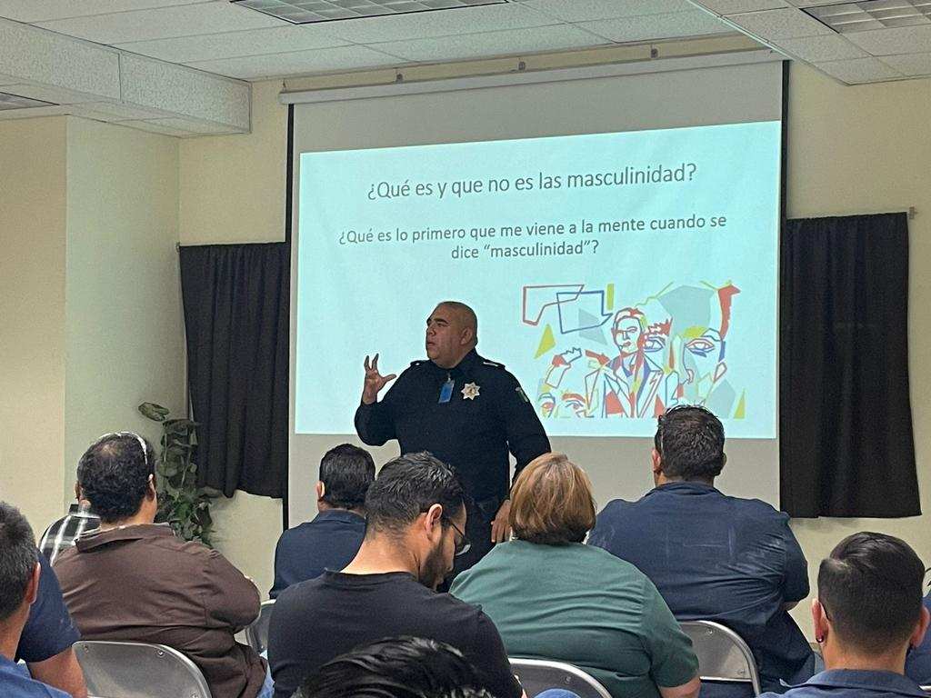 Lleva SSPM conferencia “Nuevas Masculinidades” a empresa maquiladora “Prince”