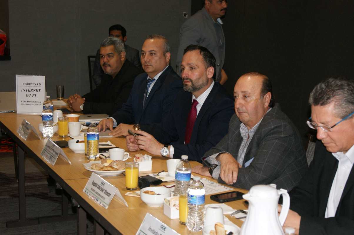 Anuncian cancelación de concesiones si no se cumplen acuerdos de modernización del transporte.