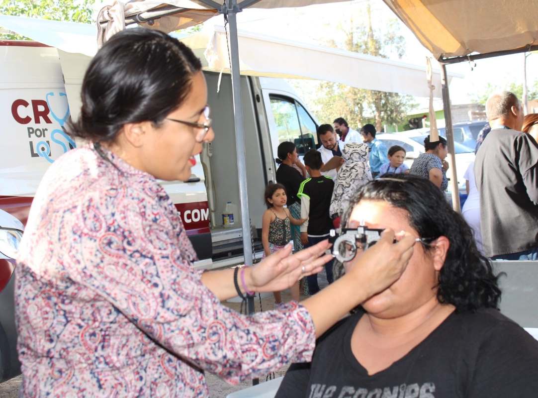 Acercan servicios médicos a colonias populares