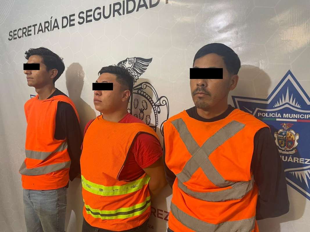 Detienen a tres sujetos en posesión de un arma de fuego calibre 40