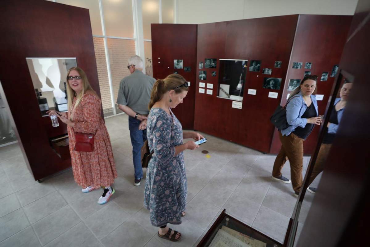 Turistas estadounidenses visitan lugares emblemáticos del Centro Histórico