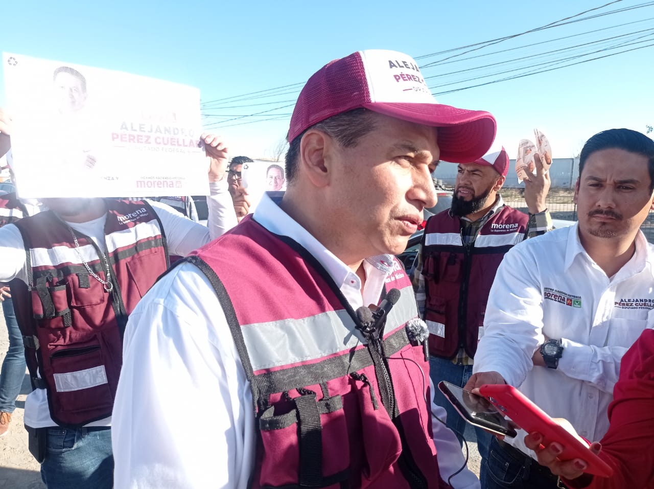 Crece simpatía y solicitudes de gestión para Alejandro Pérez Cuéllar.