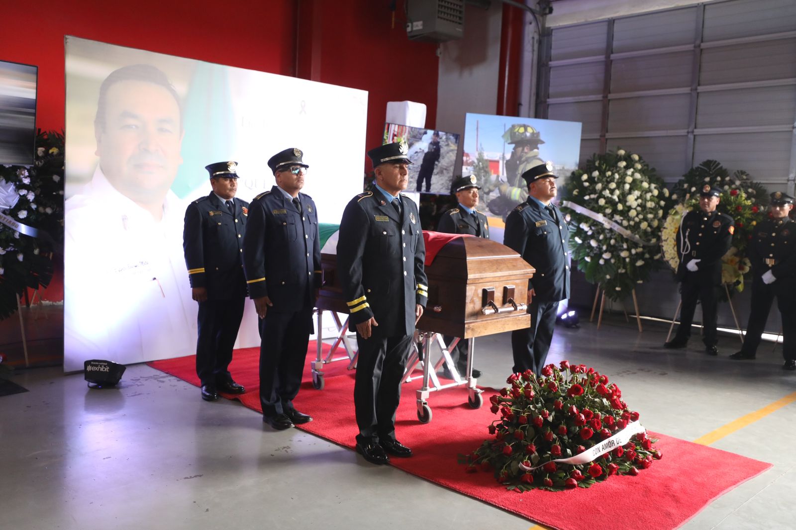 Realizaron homenaje a Roberto Briones Mota en Estación Central de Bomberos
