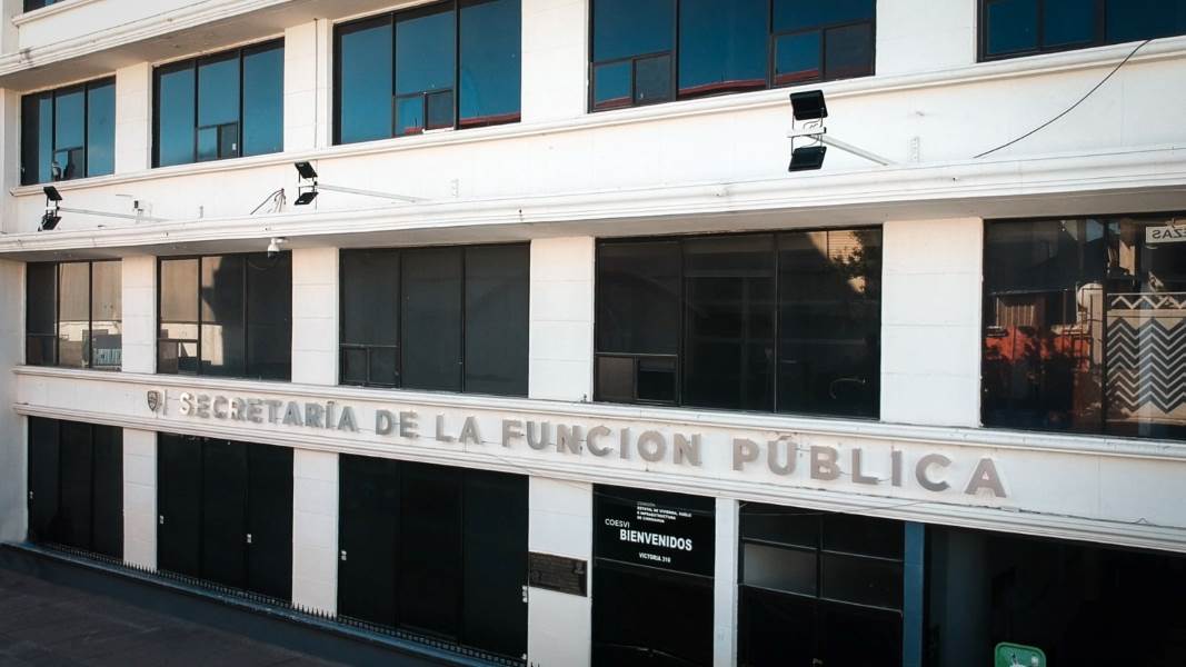 Sancionan a empresa por utilizar información falsa para vender calzado a la JMAS