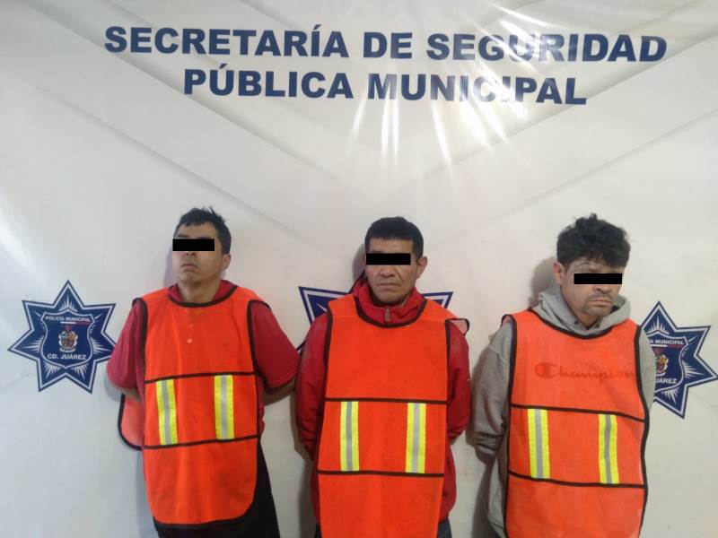 Los sorprenden con armas de fuego y ofrecen dinero