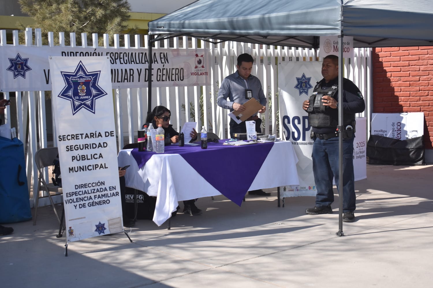 Avanzan acciones de intervención social en Parajes de San Isidro.