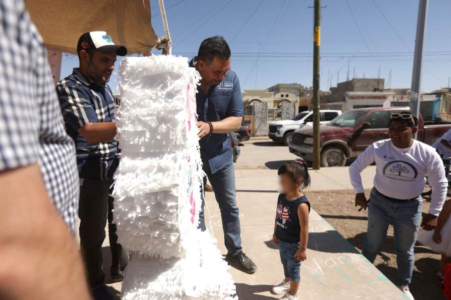 Con anticipación festejó Alcalde a niñas y niños en parque Rivera Lerma
