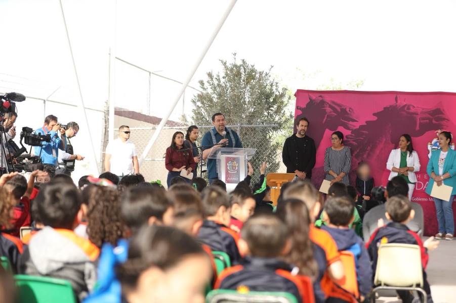 Construyó municipio domo en escuela primaria Rosario Castellanos
