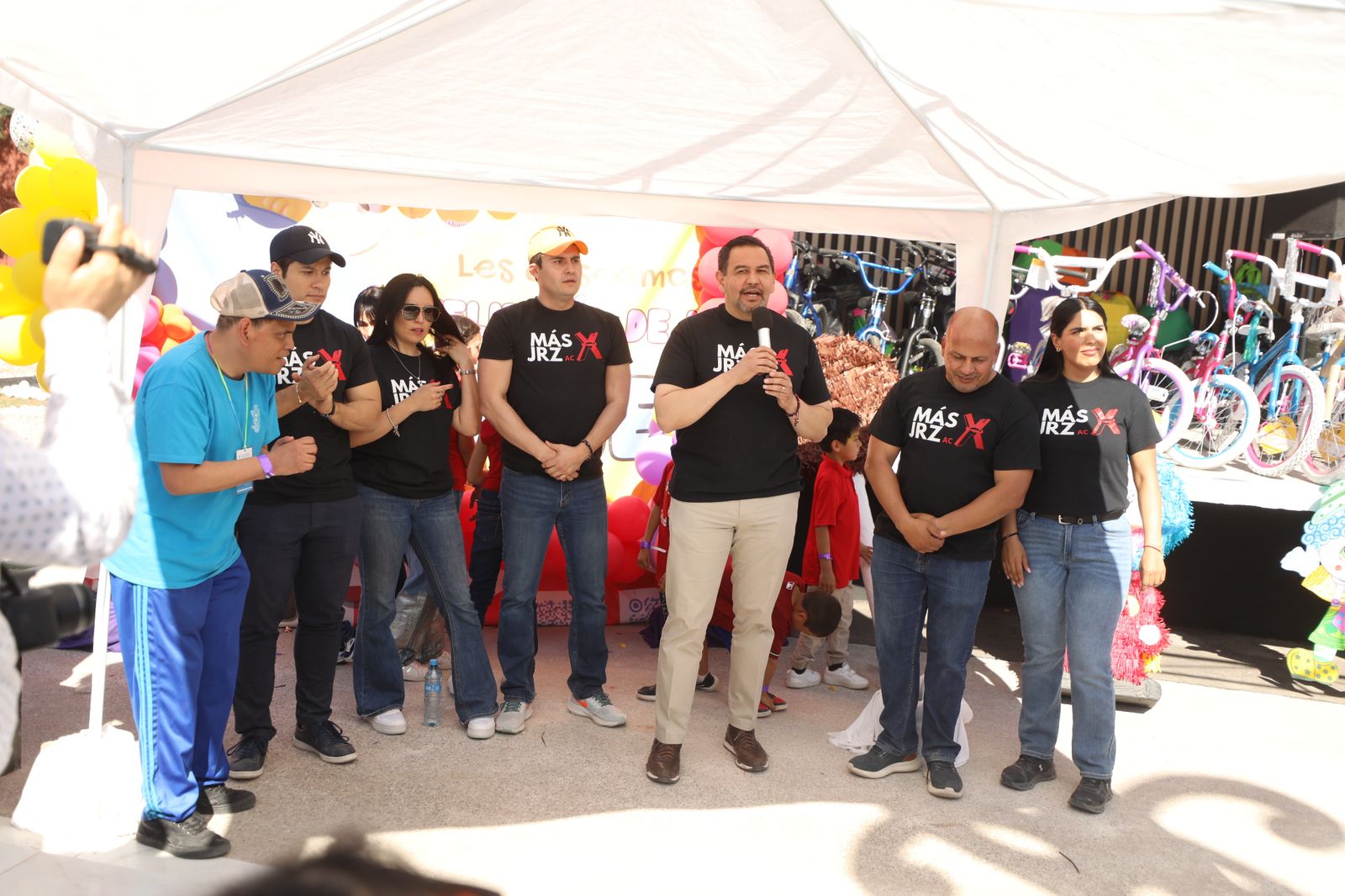 Asiste alcalde a convivio para la niñez