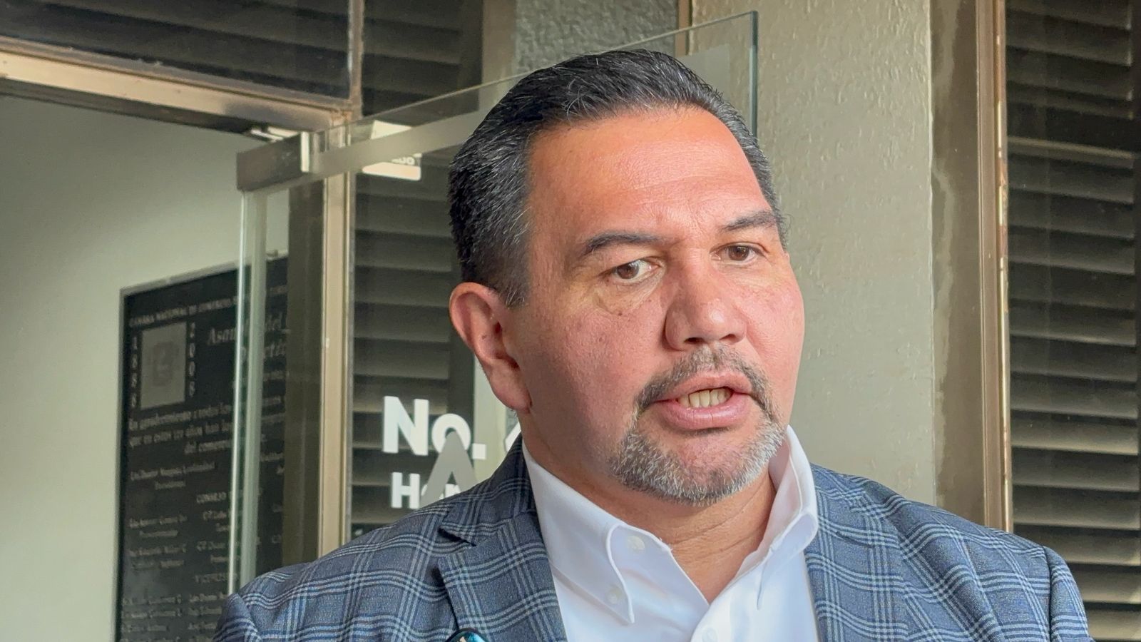 Sigue buena comunicación con la CFE; manifiesta alcalde.