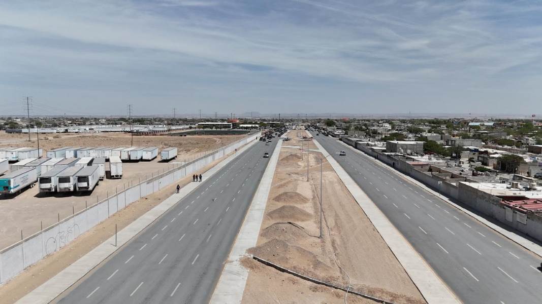 Comienzan mejoramiento del camellón en la avenida Lote Bravo