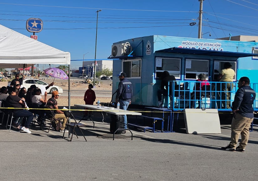 Aprovechan usuarios descuentos de la JMAS en unidad móvil.