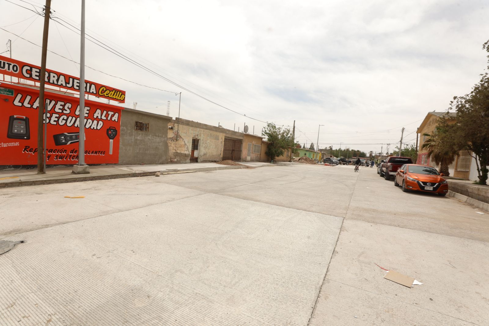 Reportan avance en la pavimentación de la calle Egipto en la colonia Oasis.