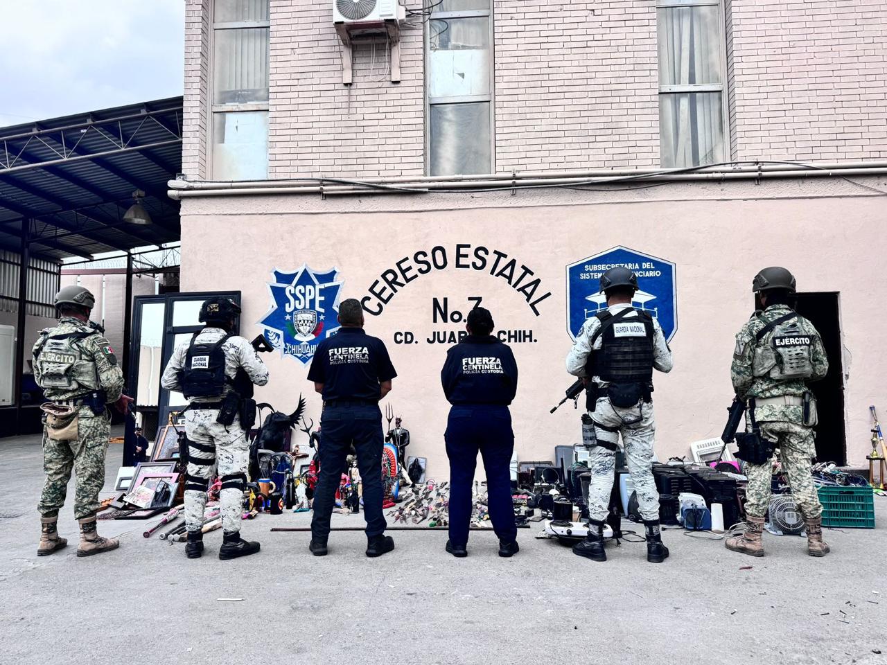 Aseguran objetos prohibidos durante operativo en el CERESO número 3.