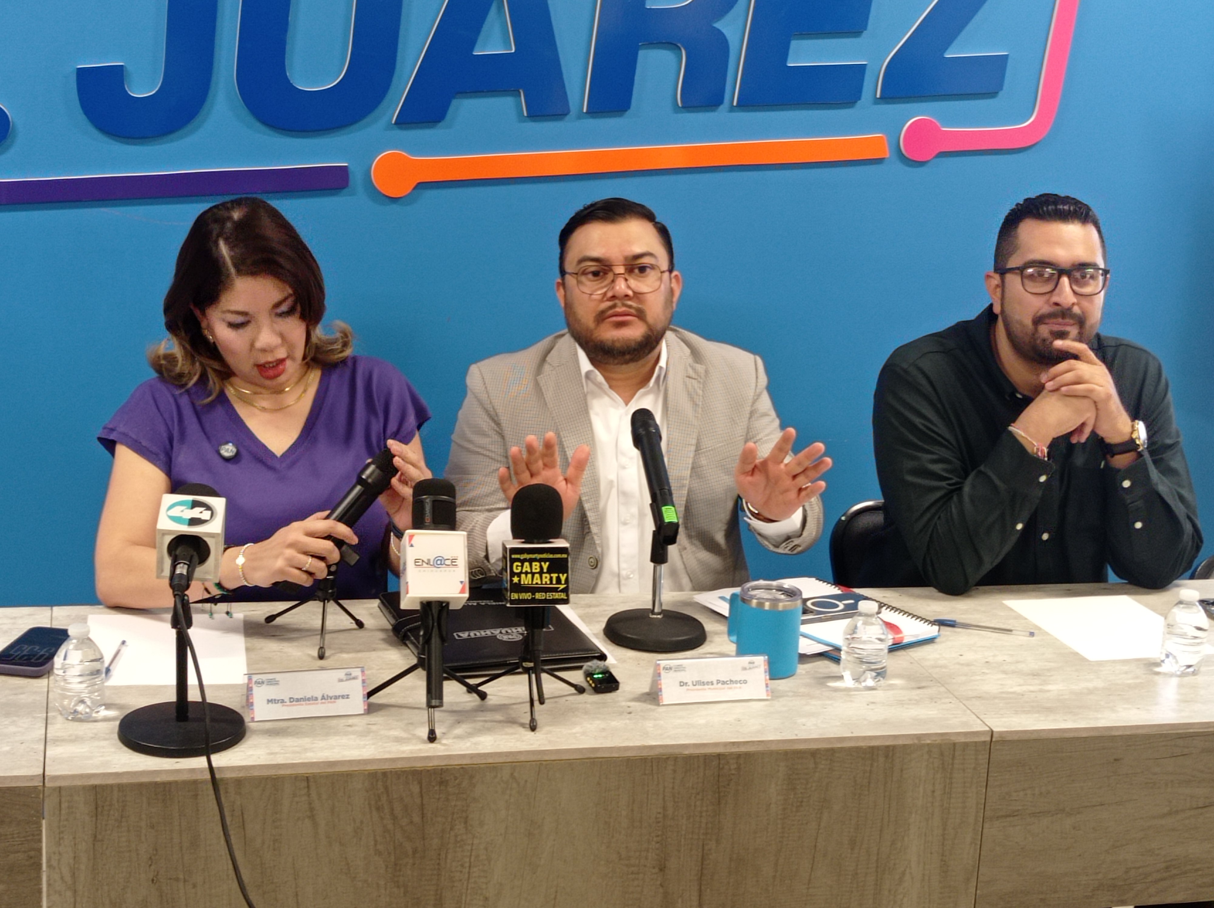 Aspirantes deben tener mayor presencia entre la población.