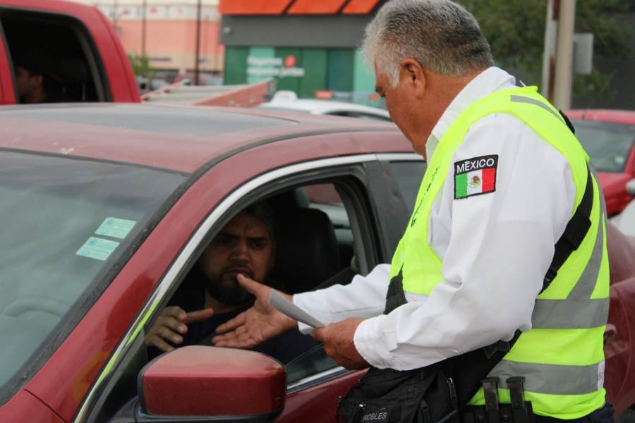 Realizan volanteo de campaña vial en distintos puntos de la ciudad