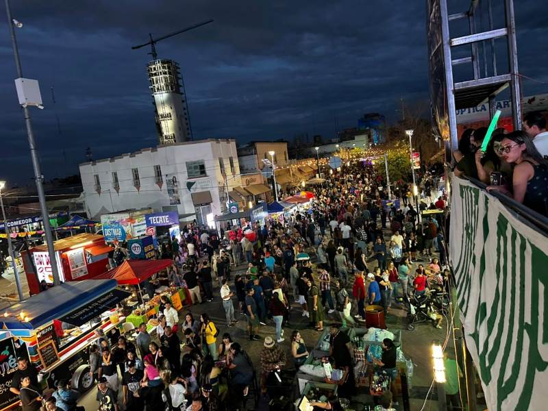 Más de 20 mil personas disfrutaron del festival “Juárez en la Juárez: Amor Eterno”