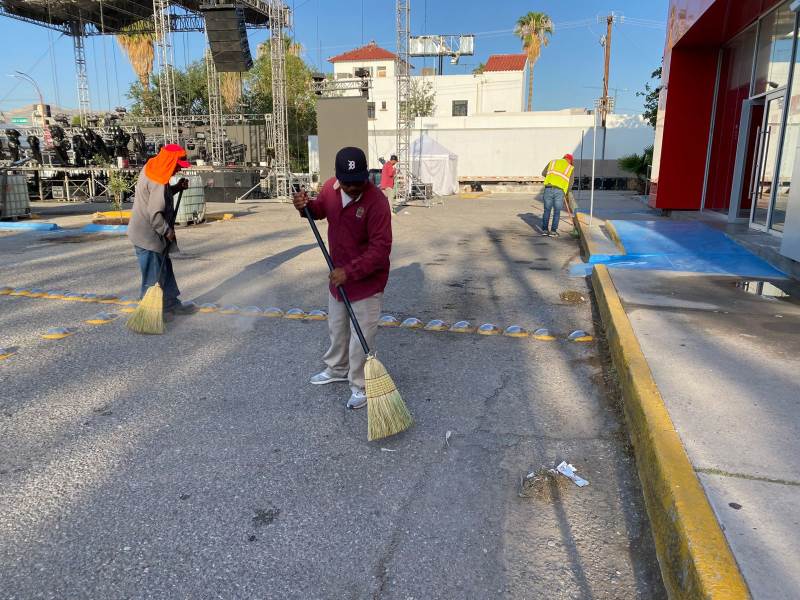 Previo al Festival Juárez Juangabrielísimo  limpian el sector