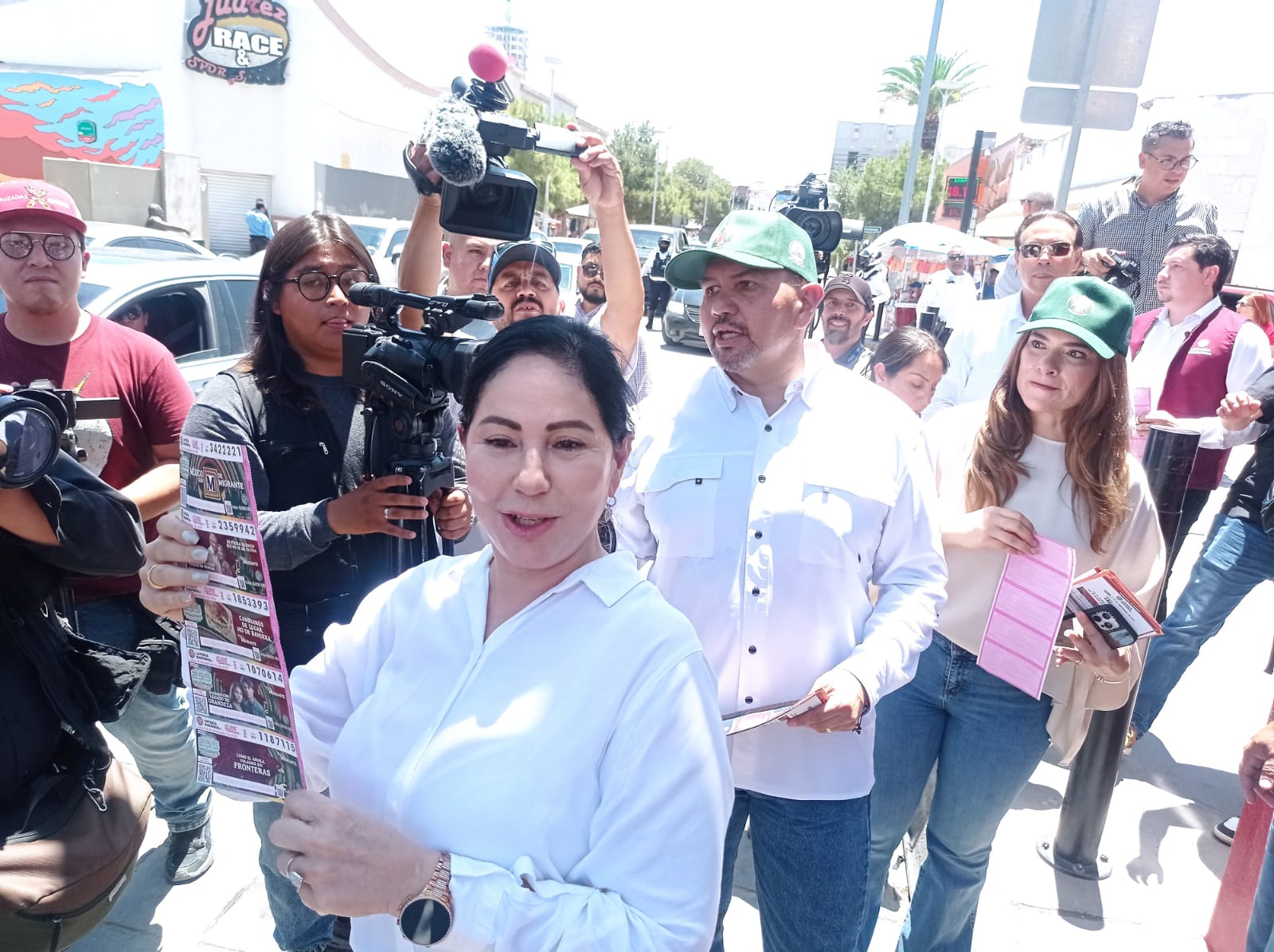 Arranca en Juárez Sorteo de la Lotería Nacional a favor de los migrantes.