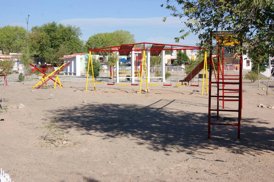 Presidente Municipal entrega parque rehabilitado a vecinos del fraccionamiento Terranova