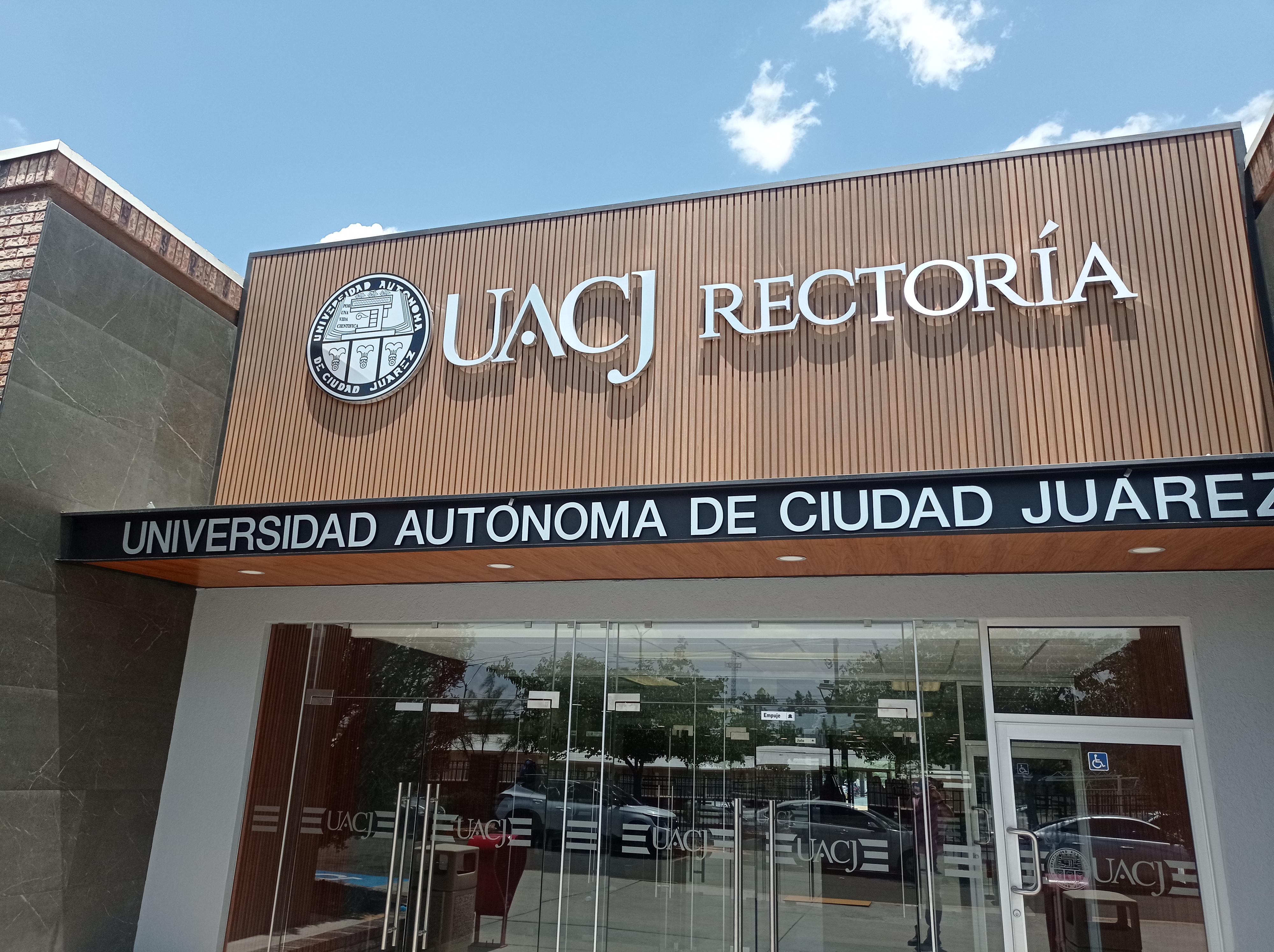 Se deslinda UACJ de hechos ajenos a la institución