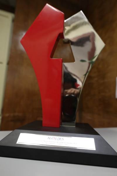 Reconocen a nivel nacional el trabajo del alcalde Cruz Pérez Cuéllar