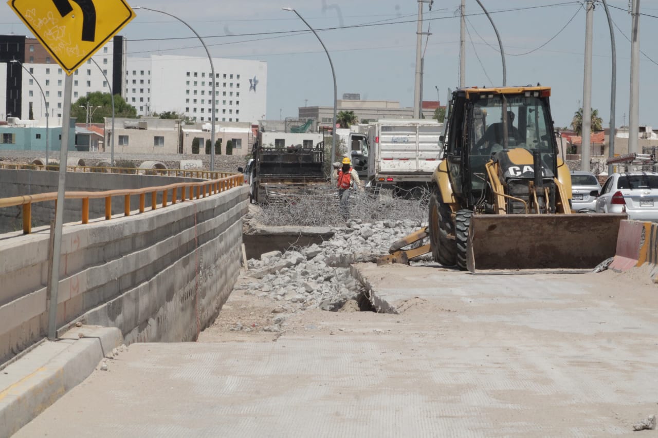 Repara municipio hundimiento de la Teófilo Borunda