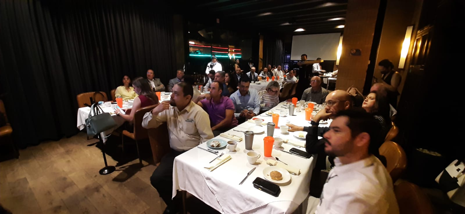 Preparan nueva jornada de Educación Dual para capacitación técnica industrial