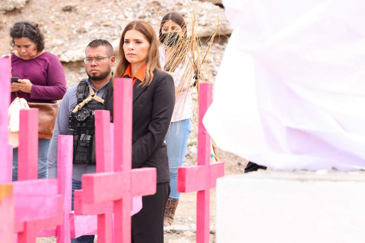 Acompaña Rubí Enríquez, a madres de víctimas de feminicidio en el arroyo El Navajo