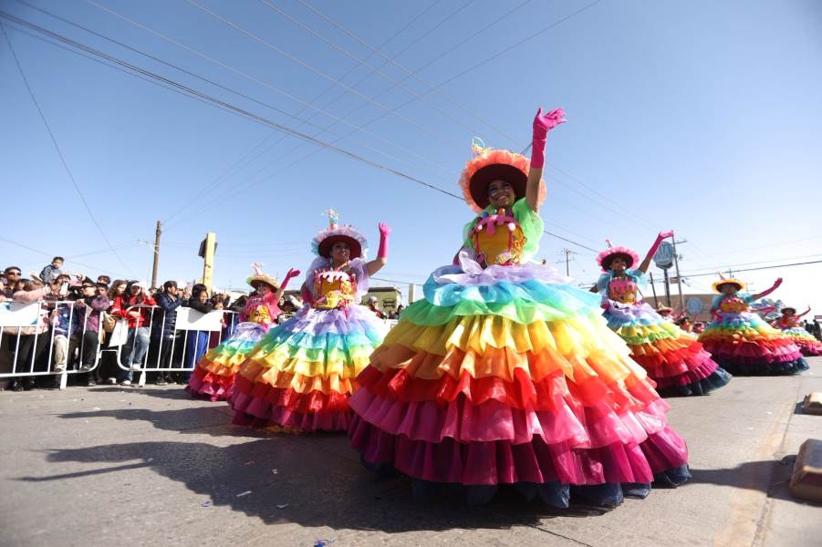 Se realizó el Cuarto Gran Desfile por el aniversario de Ciudad Juárez
