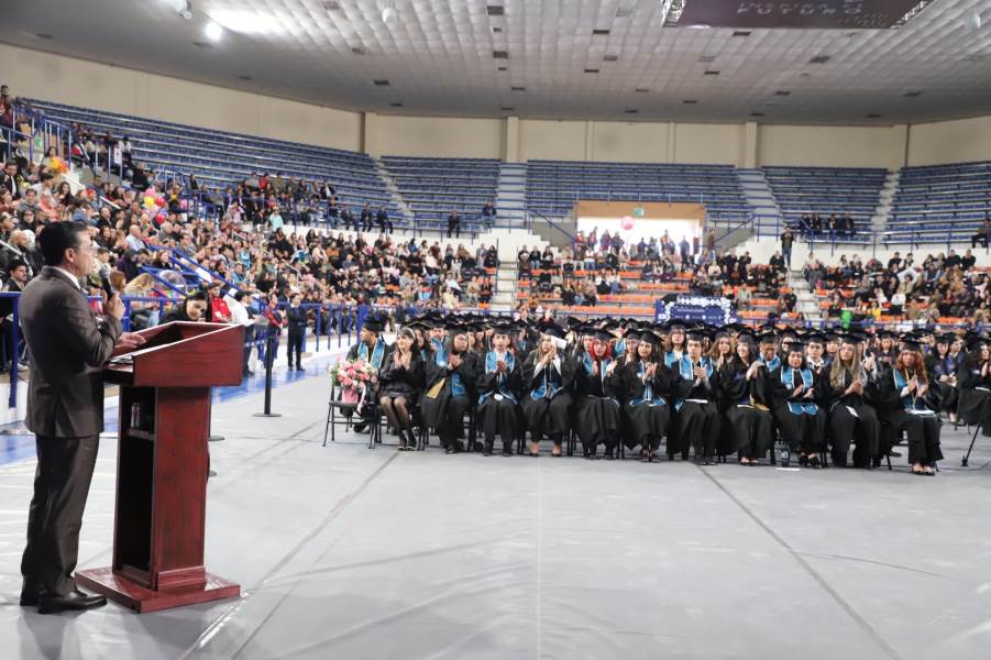 UACJ celebra la graduación de alumnos de Ciencias de la Salud y Estomatología