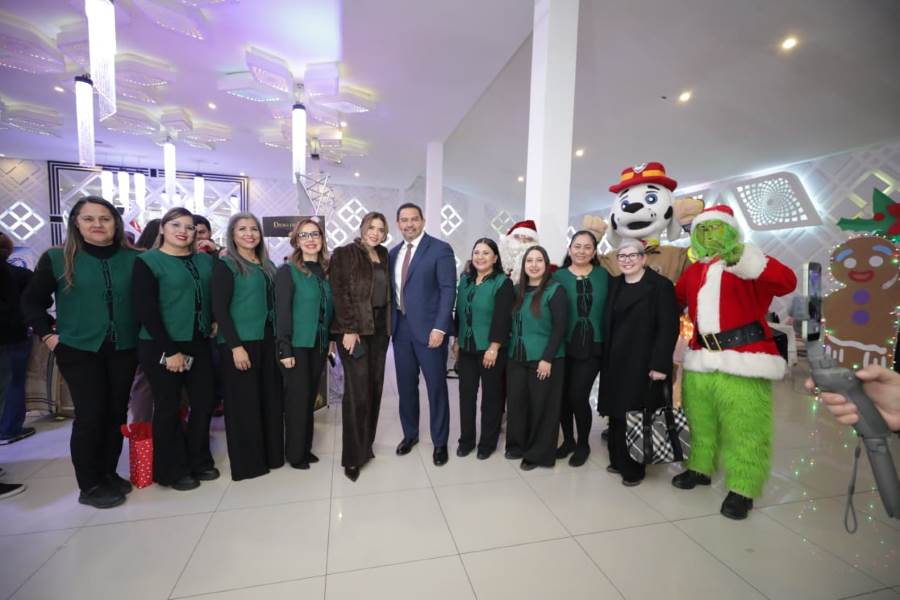 Realizan el Tercer Bazar Navideño del DIF Municipal