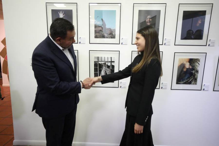 Inauguran exposición fotográfica “Traces of Belonging / Rastros de Pertenencia”