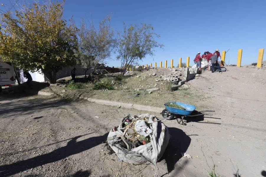 Realizan operativo de limpieza en la colonia San Antonio