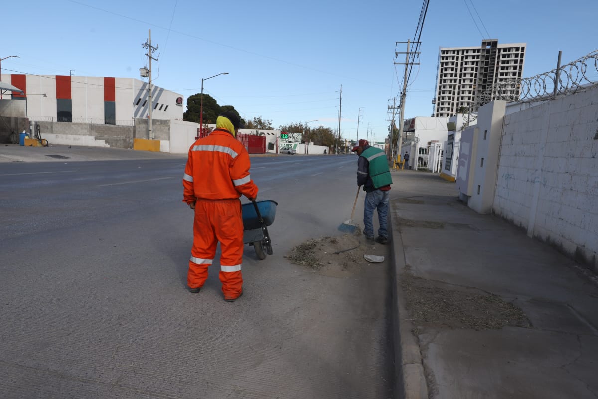 Exhortan a guiadores a manejar con precaución en zonas de limpieza