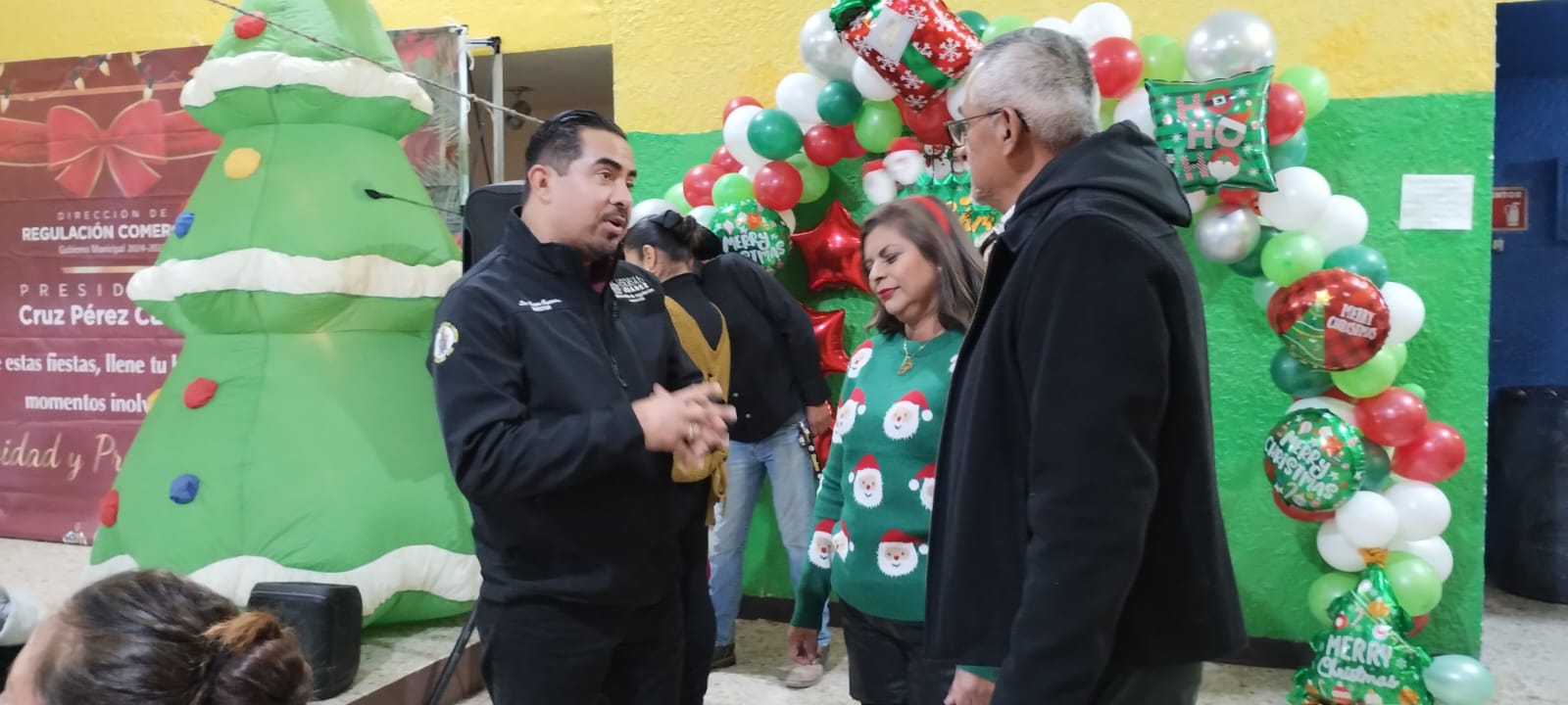 Locatarios del mercado Parque Hidalgo realizan su posada anual